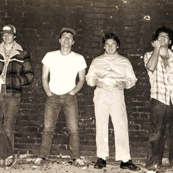 Descendents Everything Sucks Milo Shirt - Picture 2 of 3